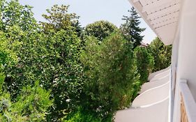 Friends Family Hotel